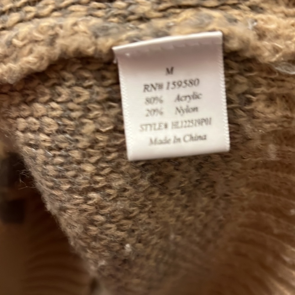 Pink Lily color block animal print sweater. Size M. Slightly oversized. - Picture 7 of 8